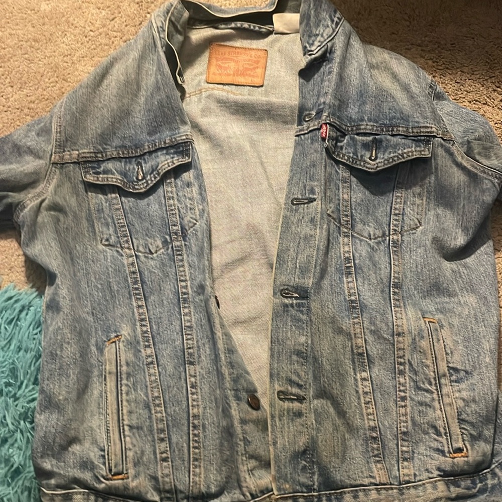 Vintage Levi’s denim jacket